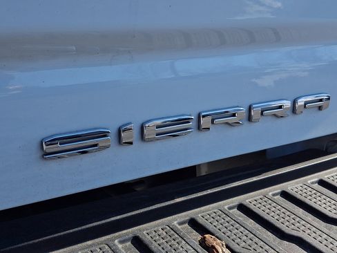 Certified 2022 GMC Sierra 2500 Denali w/ Denali Ultimate Package image 33