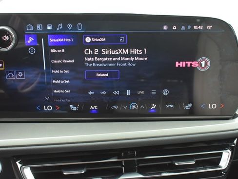 New 2026 Chevrolet Traverse LT w/ Driver Confidence Package FWD image 24