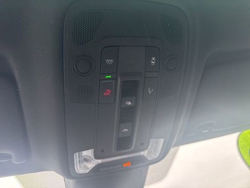 Used 2023 Audi Q3 2.0T Premium image 19