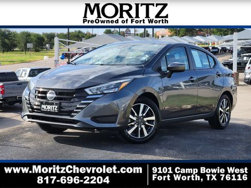 Used 2025 Nissan Versa SV FWD image 1