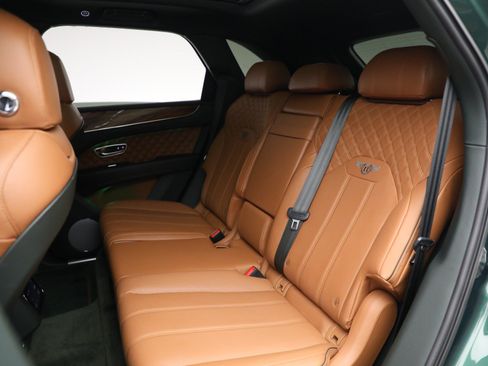 Certified 2021 Bentley Bentayga AWD/4WD image 25