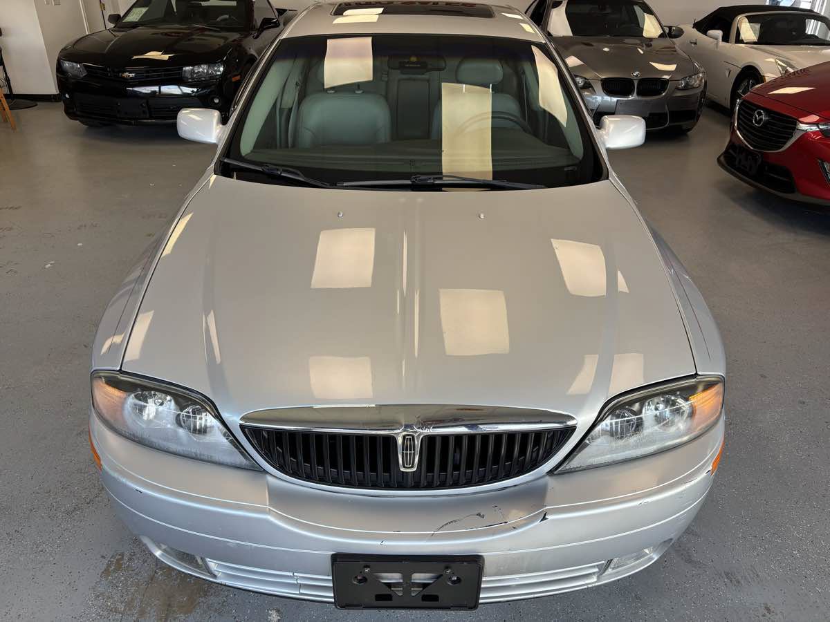 Used 2000 Lincoln LS RWD image 2