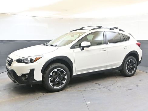 Certified 2023 Subaru Crosstrek 2.0i Premium image 2