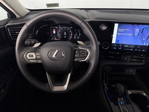 Used 2025 Lexus NX 250 FWD image 15