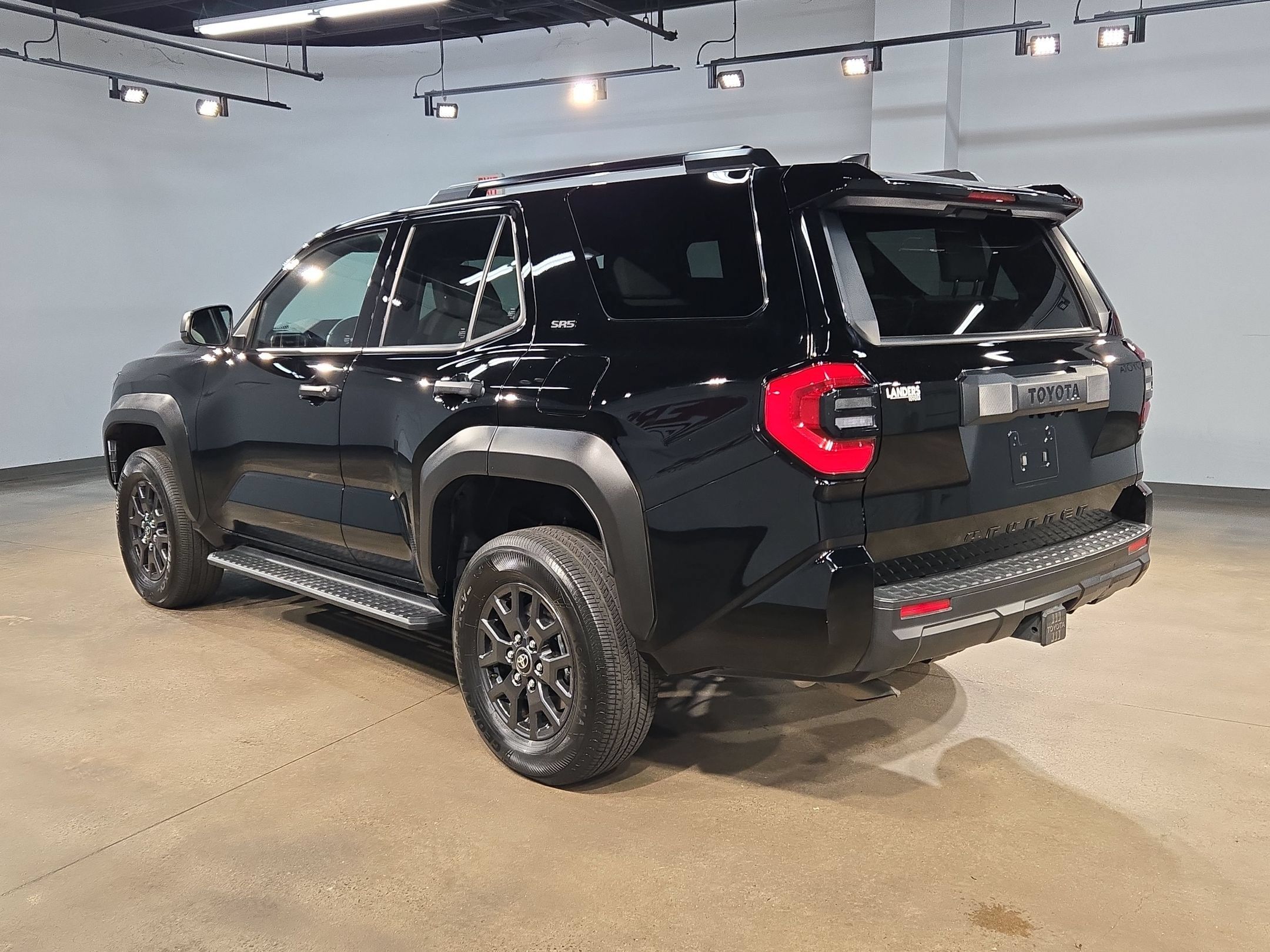Certified 2025 Toyota 4Runner SR5 AWD/4WD image 5