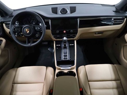 New 2026 Porsche Macan image 26