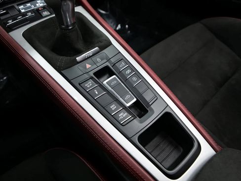 Certified 2022 Porsche 718 Boxster Spyder image 21