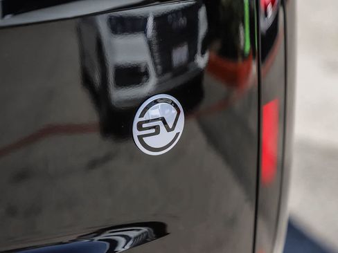 Used 2024 Land Rover Range Rover SV image 9