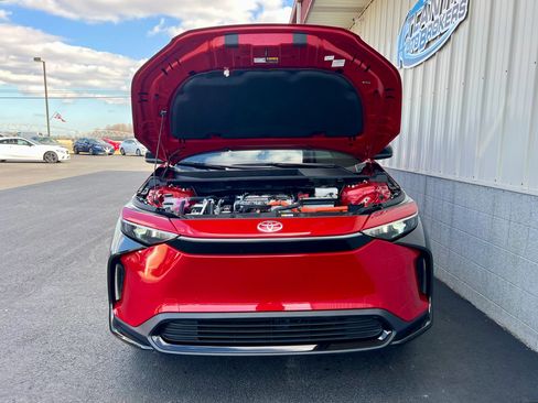 Used 2024 Toyota bZ4X XLE Sport Utility 4D w/ Weather Package image 8