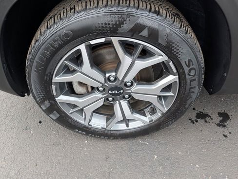 Used 2023 Kia Seltos EX image 19