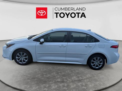 Used 2023 Toyota Corolla LE w/ Carpet Mat Package (TMS) FWD image 2