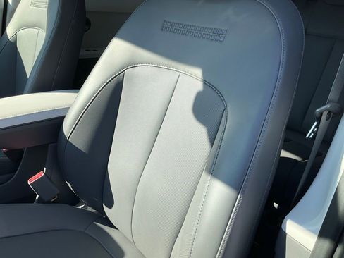 Used 2025 Hyundai Ioniq 5 SEL image 18