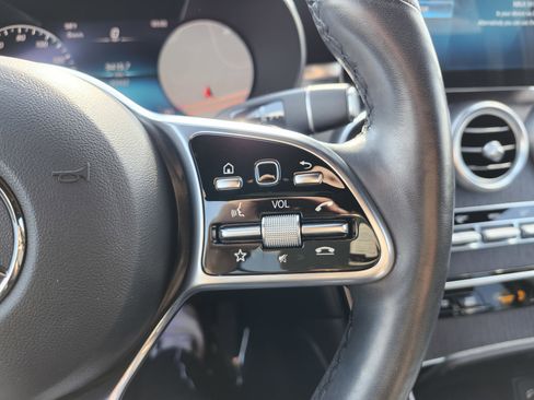 Used 2020 Mercedes-Benz GLC 300 4MATIC image 37