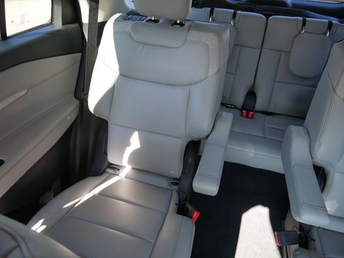 Used 2026 Ford Explorer Active w/ Active Comfort Package AWD/4WD image 12