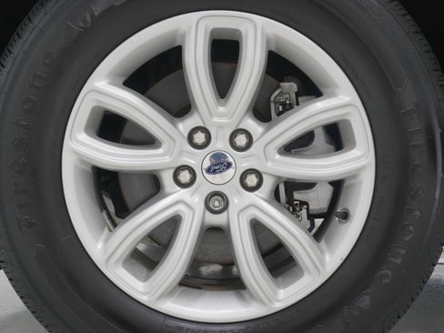 Used 2021 Ford Explorer 2WD image 27