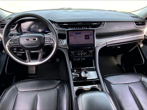 Used 2023 Jeep Grand Cherokee L Limited w/ Black Appearance Package image 14