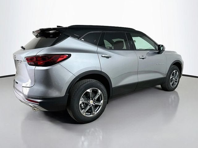New 2026 Chevrolet Blazer LT w/ Convenience Package AWD/4WD image 7