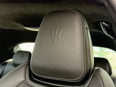 Used 2023 Maserati Ghibli Modena Q4 AWD/4WD image 29