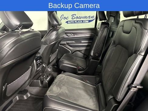 Used 2021 Jeep Grand Cherokee L Laredo image 4