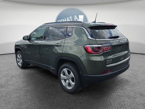 Used 2019 Jeep Compass Latitude w/ Cold Weather Group AWD/4WD image 6