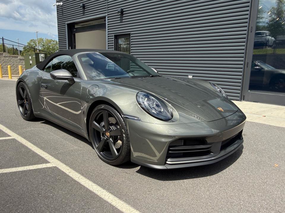 Certified 2026 Porsche 911 Carrera T RWD image 9