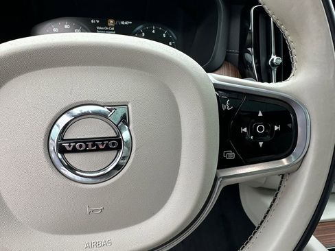 Used 2018 Volvo XC60 T6 Inscription w/ Convenience Package image 27