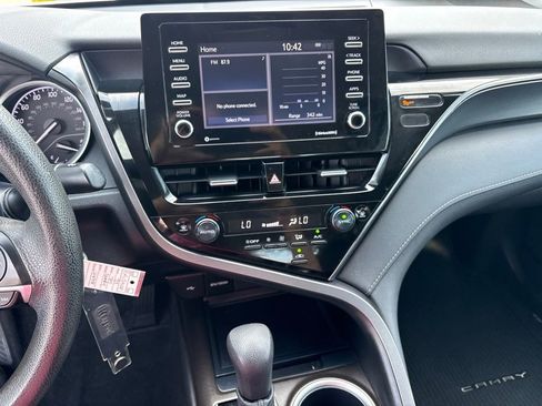 Used 2023 Toyota Camry LE FWD image 18