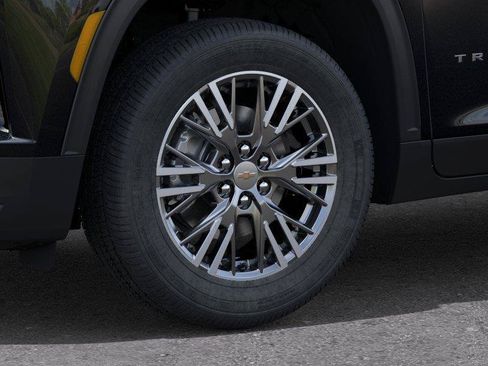 New 2027 Chevrolet Traverse LT FWD image 9