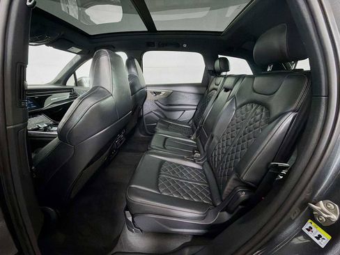 Used 2023 Audi SQ7 Premium Plus w/ Towing Package image 22