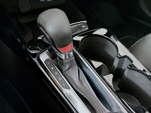 New 2026 Chevrolet Trax RS w/ Sunroof Package FWD image 16