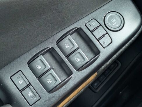 Used 2019 GMC Yukon Denali RWD image 26
