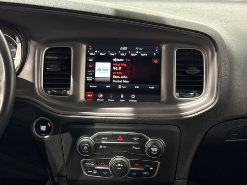 Used 2023 Dodge Charger SXT image 13