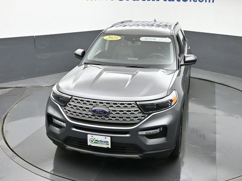 Used 2023 Ford Explorer Limited AWD/4WD image 23