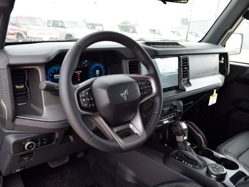 New 2026 Ford Bronco Badlands AWD/4WD image 17