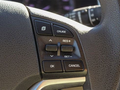 Used 2019 Hyundai Tucson SE image 32