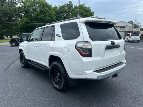 Used 2024 Toyota 4Runner TRD Off-Road Premium w/ Off Road Premium Plus Package AWD/4WD image 7