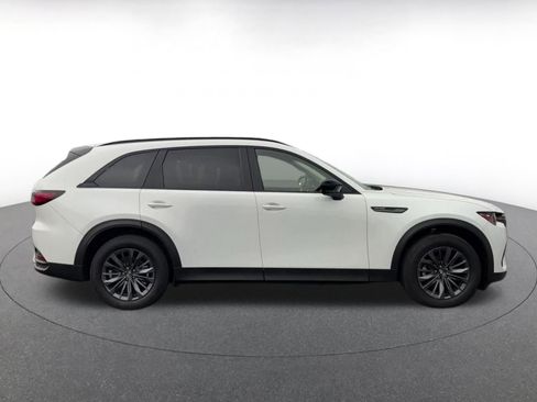 Used 2025 MAZDA CX-70 3.3 Turbo w/ Preferred Package AWD/4WD image 16