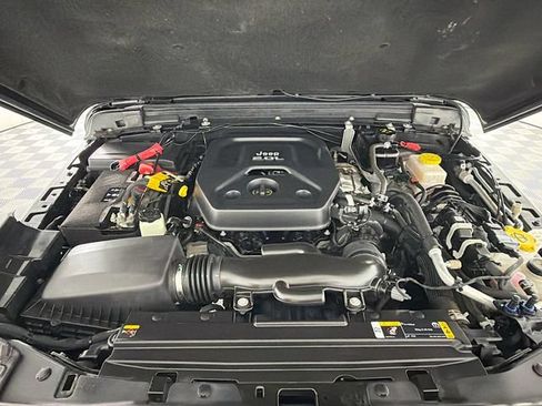 Used 2023 Jeep Wrangler Sport AWD/4WD image 27