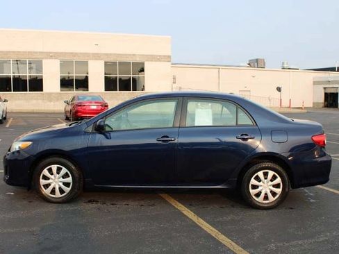Used 2011 Toyota Corolla LE FWD image 7
