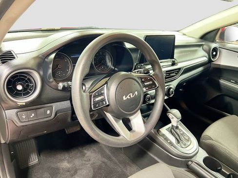 Certified 2023 Kia Forte LXS w/ LXS Technology Package image 9
