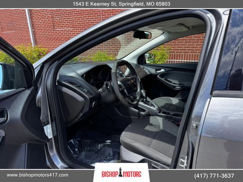 Used 2013 Ford Focus SE FWD image 9
