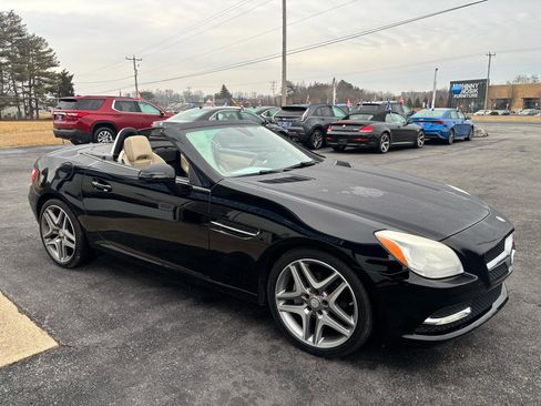 Used 2013 Mercedes-Benz SLK 250 image 9
