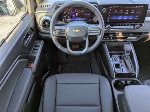 New 2026 Chevrolet Colorado LT image 4