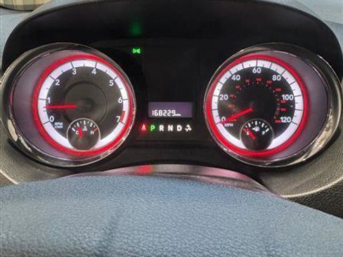 Used 2019 Dodge Grand Caravan SXT image 11