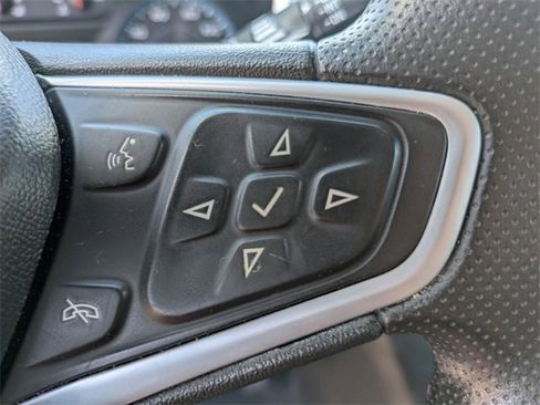 Used 2022 Chevrolet Equinox LS image 11