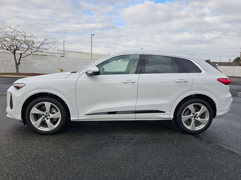 New 2025 Audi Q5 Prestige image 3