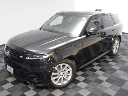 Used 2025 Land Rover Range Rover Sport SE AWD/4WD image 2