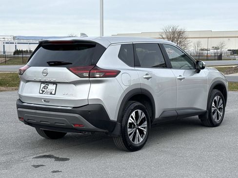 Used 2023 Nissan Rogue SV image 24