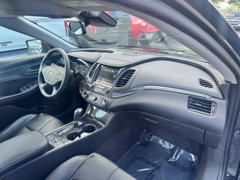 Used 2016 Chevrolet Impala LT w/ Leather Package FWD image 16
