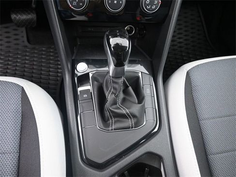 New 2025 Volkswagen Taos S image 9